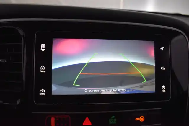 Harmaa Maastoauto, Mitsubishi Outlander PHEV – JMJ-922