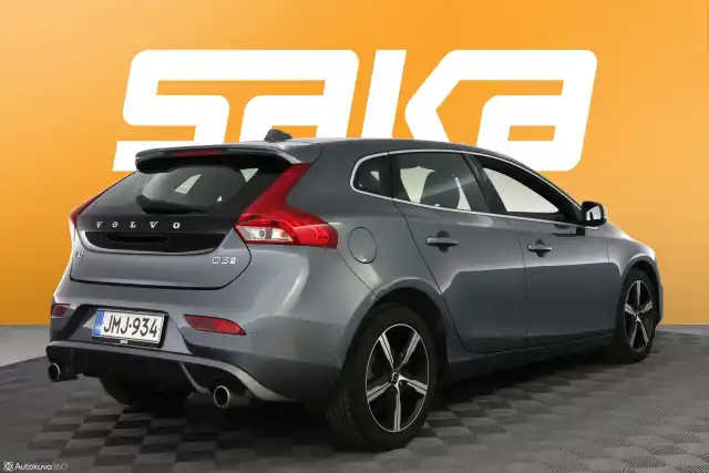 Harmaa Viistoperä, Volvo V40 – JMJ-934