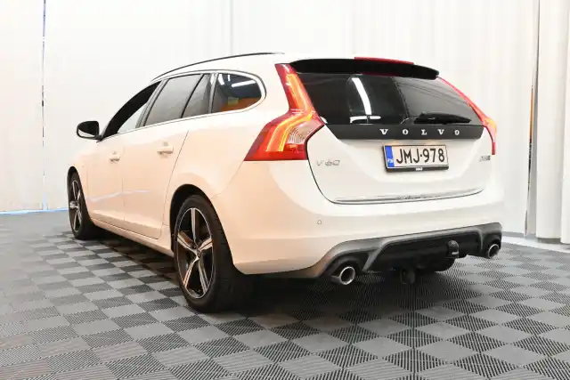 Valkoinen Farmari, Volvo V60 – JMJ-978