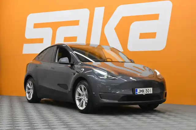 Harmaa Tila-auto, Tesla Model Y – JMK-301