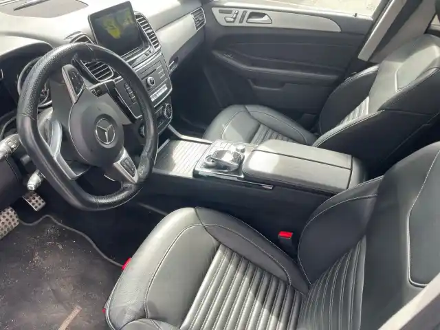 Musta Maastoauto, Mercedes-Benz GLE – JMK-837