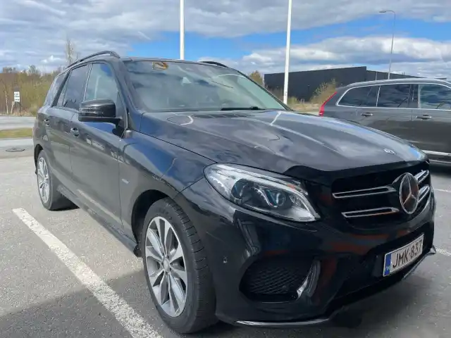 Musta Farmari, Mercedes-Benz GLE – JMK-837