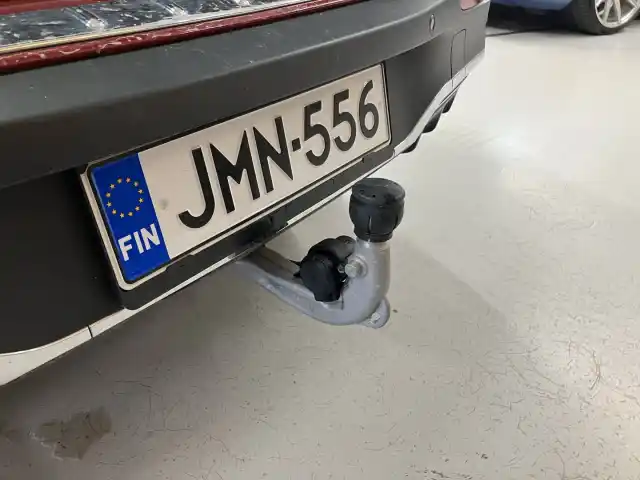 Punainen Farmari, Mercedes-Benz EQA – JMN-556
