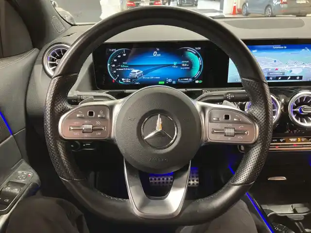 Punainen Farmari, Mercedes-Benz EQA – JMN-556
