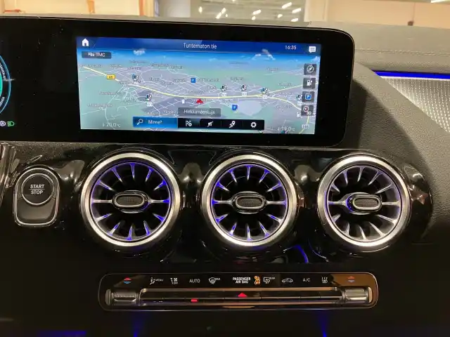 Punainen Farmari, Mercedes-Benz EQA – JMN-556