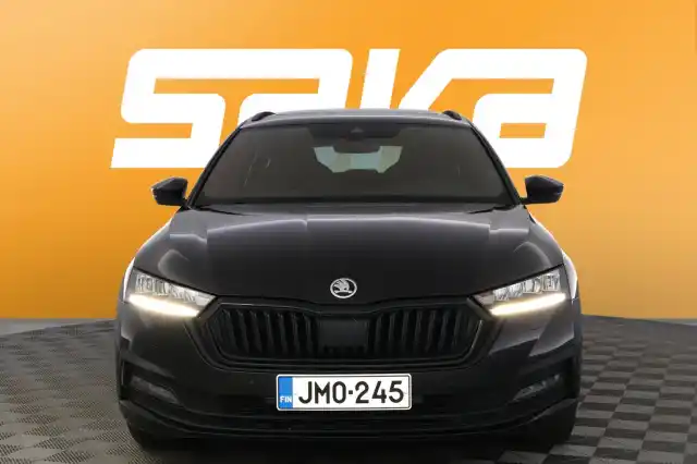 Musta Farmari, Skoda Octavia – JMO-245