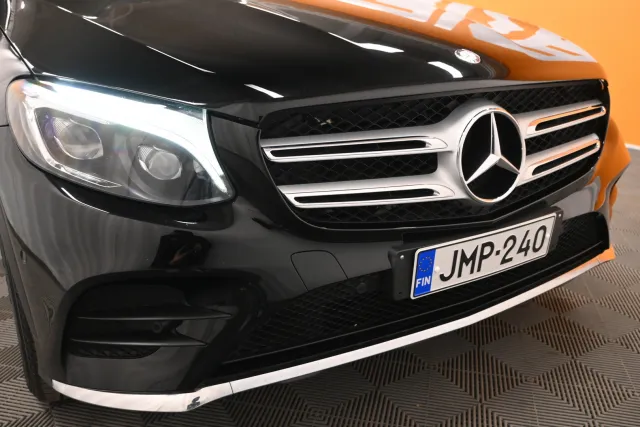 Musta Maastoauto, Mercedes-Benz GLC – JMP-240
