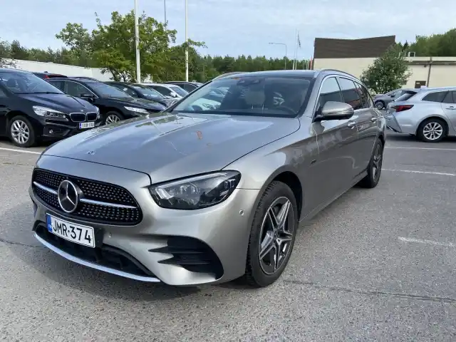 Harmaa Farmari, Mercedes-Benz E – JMR-374