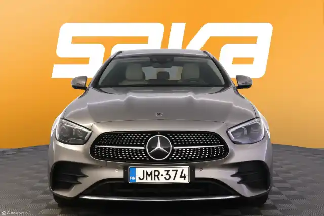 Harmaa Farmari, Mercedes-Benz E – JMR-374