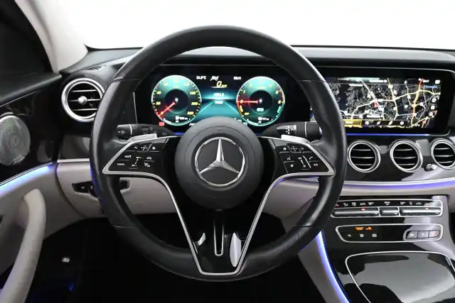 Harmaa Farmari, Mercedes-Benz E – JMR-374