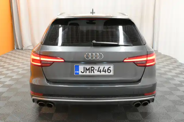 Harmaa Farmari, Audi S4 – JMR-446