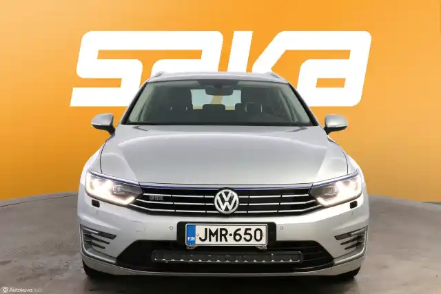 Harmaa Farmari, Volkswagen Passat – JMR-650