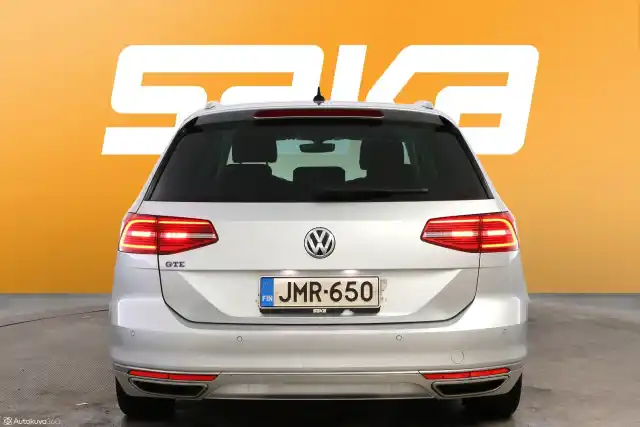 Harmaa Farmari, Volkswagen Passat – JMR-650