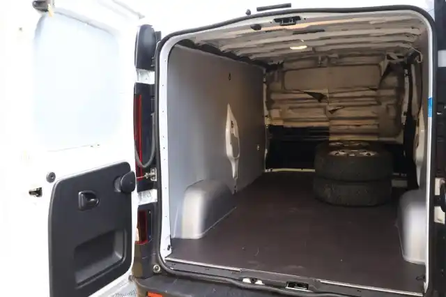 Valkoinen Pakettiauto, Renault Trafic – JMS-247