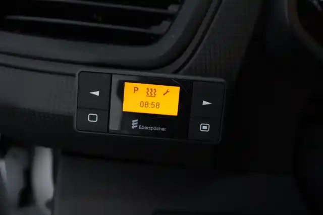 Valkoinen Pakettiauto, Renault Trafic – JMS-247
