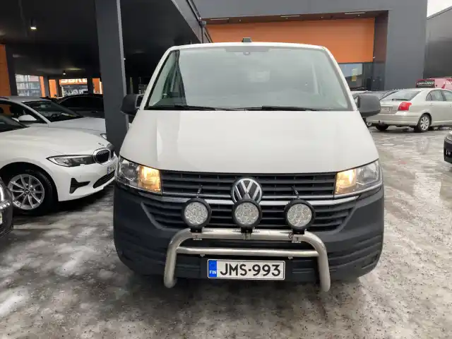 Valkoinen Pakettiauto, Volkswagen Transporter – JMS-993