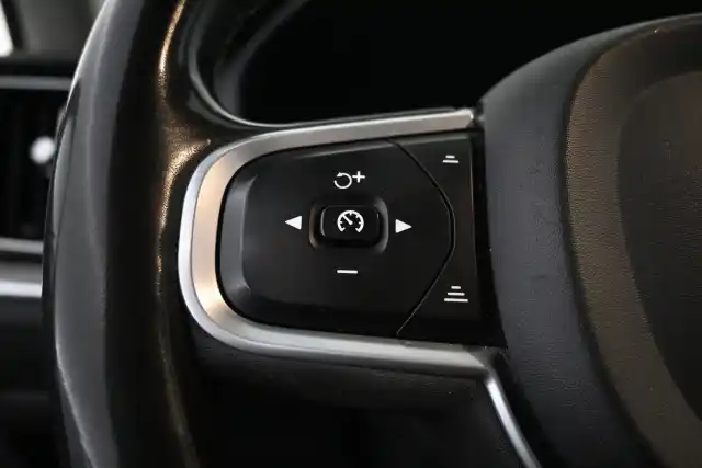 Valkoinen Farmari, Volvo V60 – JMT-148