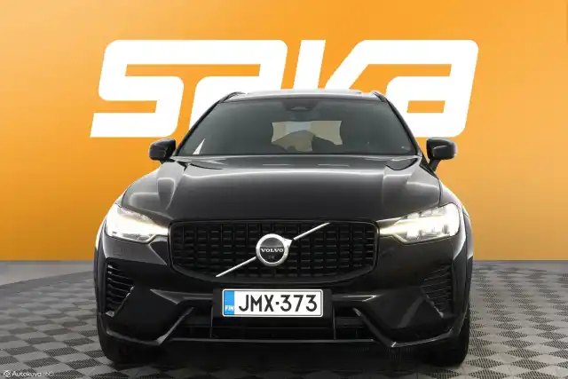 Musta Maastoauto, Volvo XC60 – JMX-373