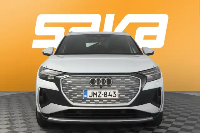 Valkoinen Maastoauto, Audi Q4 e-tron – JMZ-843