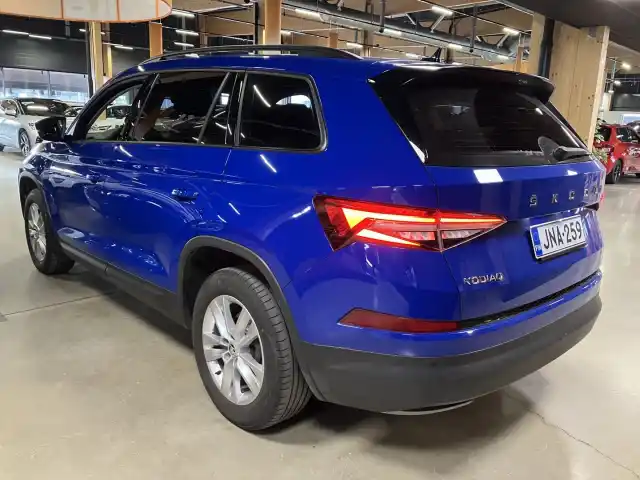 Sininen Maastoauto, Skoda Kodiaq – JNA-259