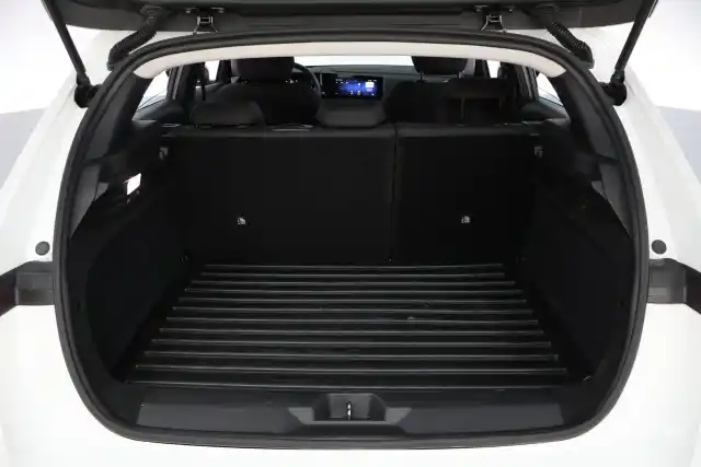 Valkoinen Viistoperä, Opel Astra – JNC-207