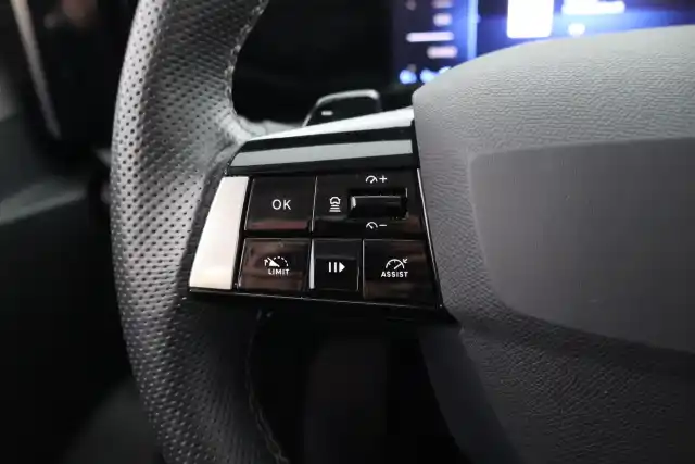 Valkoinen Viistoperä, Opel Astra – JNC-207