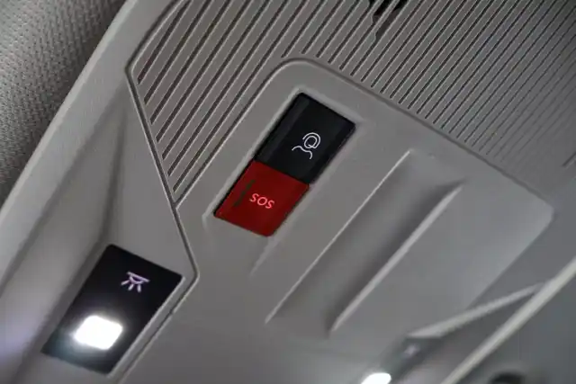 Valkoinen Viistoperä, Opel Astra – JNC-207
