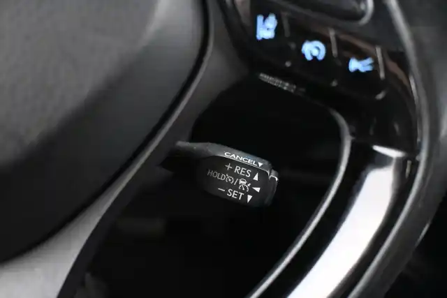 Harmaa Maastoauto, Toyota C-HR – JNF-256