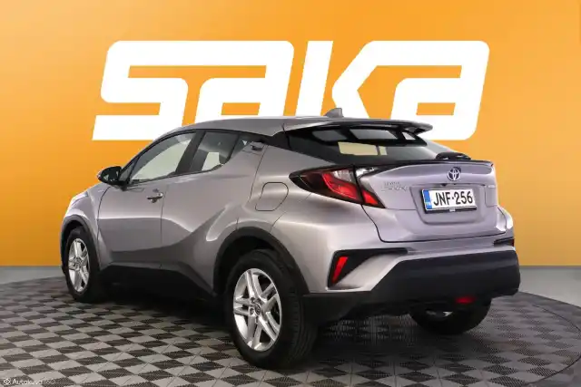 Harmaa Maastoauto, Toyota C-HR – JNF-256