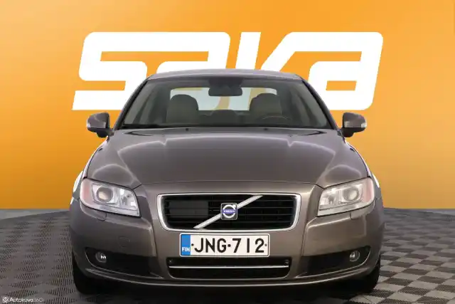 Ruskea (beige) Sedan, Volvo S80 – JNG-712