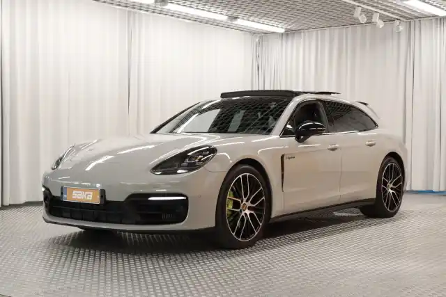 Harmaa Farmari, Porsche Panamera – JNL-190