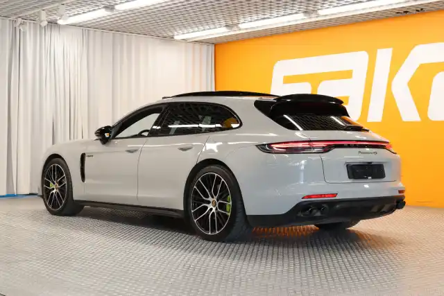 Harmaa Farmari, Porsche Panamera – JNL-190