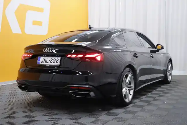Musta Viistoperä, Audi A5 – JNL-828