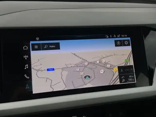 Sininen Maastoauto, Audi Q4 e-tron – JNM-135