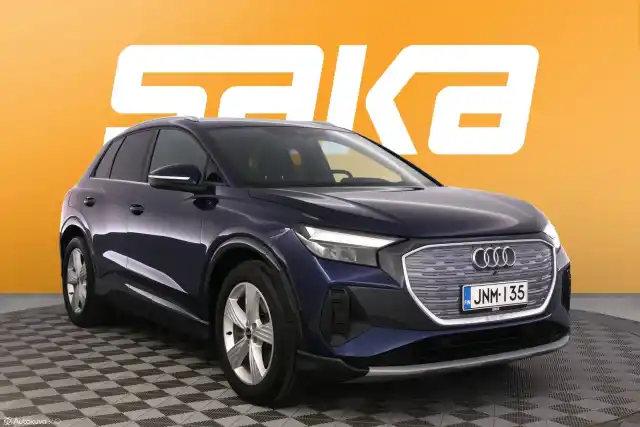 Sininen Maastoauto, Audi Q4 e-tron – JNM-135