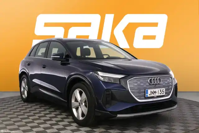 Sininen Maastoauto, Audi Q4 e-tron – JNM-135