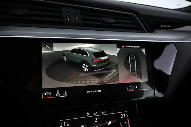 Sininen Maastoauto, Audi e-tron – JNZ-830