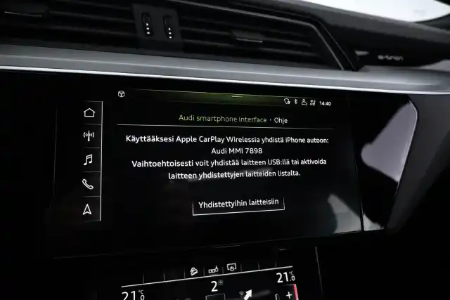 Sininen Maastoauto, Audi e-tron – JNZ-830