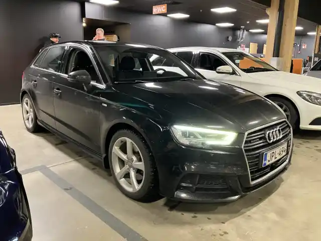 Musta Viistoperä, Audi A3 – JPL-494