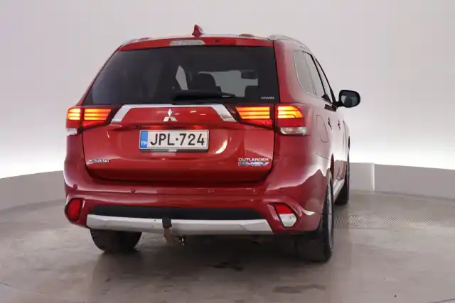 Punainen Farmari, Mitsubishi Outlander PHEV – JPL-724