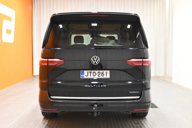 Musta Tila-auto, Volkswagen Multivan – JTO-261