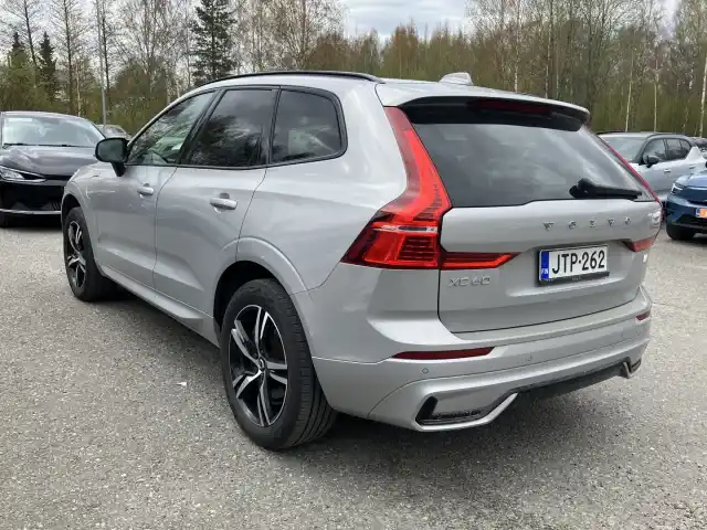 Harmaa Maastoauto, Volvo XC60 – JTP-262