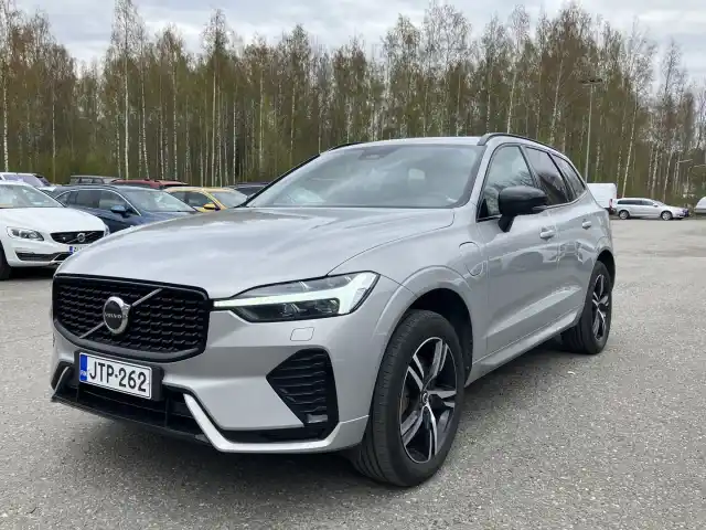 Harmaa Maastoauto, Volvo XC60 – JTP-262