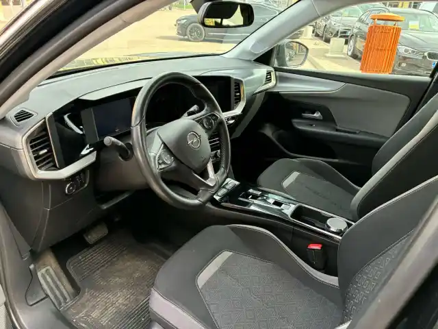 Musta Maastoauto, Opel Mokka – JTP-279