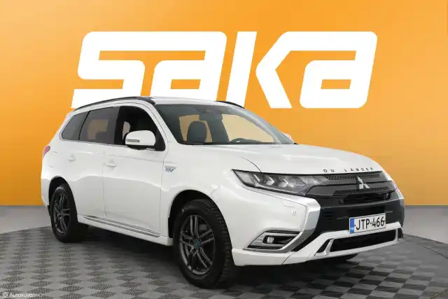 Valkoinen Maastoauto, Mitsubishi OUTLANDER PHEV – JTP-466