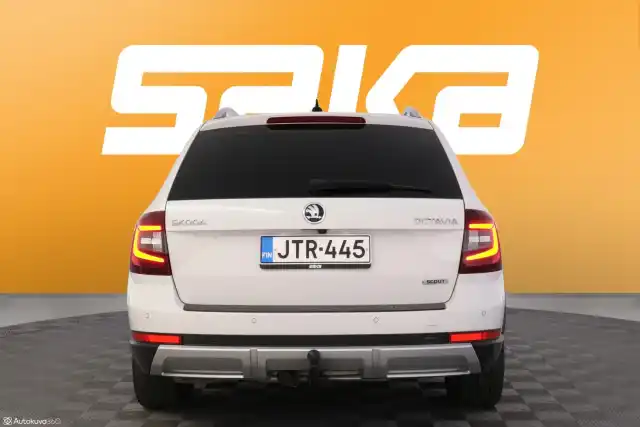 Valkoinen Farmari, Skoda Octavia – JTR-445