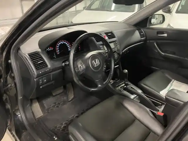 Musta Sedan, Honda Accord – KHF-346