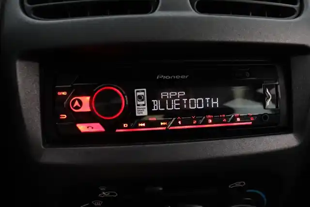 Harmaa Viistoperä, Peugeot 206 – KKG-681