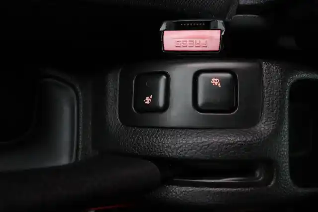 Harmaa Viistoperä, Peugeot 206 – KKG-681