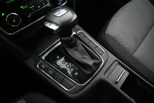 Harmaa Farmari, Skoda Superb – KLU-650